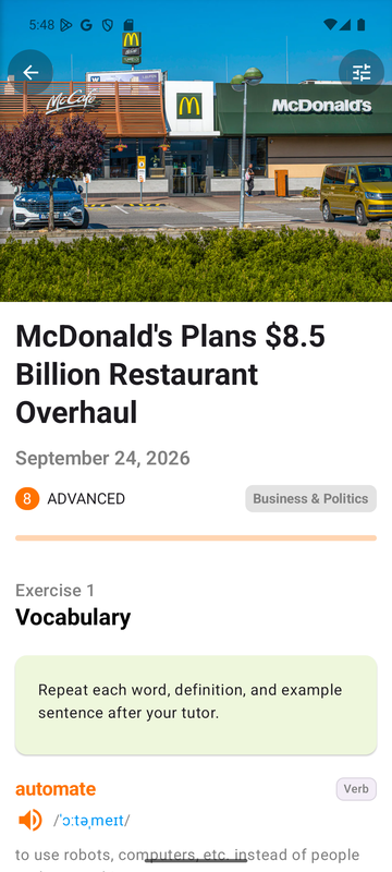 ニュース記事の詳細画面。見出し・日付・レベル・カテゴリの下に、語彙練習（Exercise 1 Vocabulary）と単語・発音記号・意味が表示されている